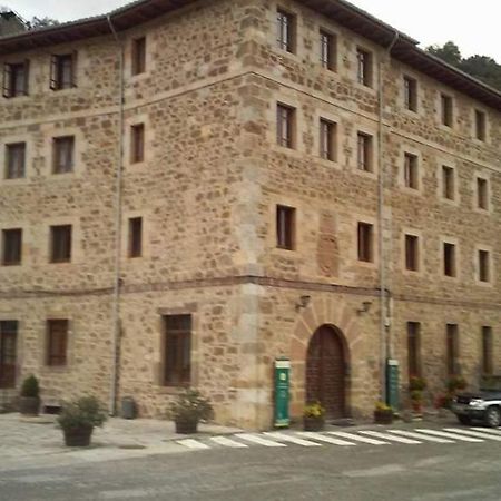 Apartamento Poco Trigo En Potes Esterno foto