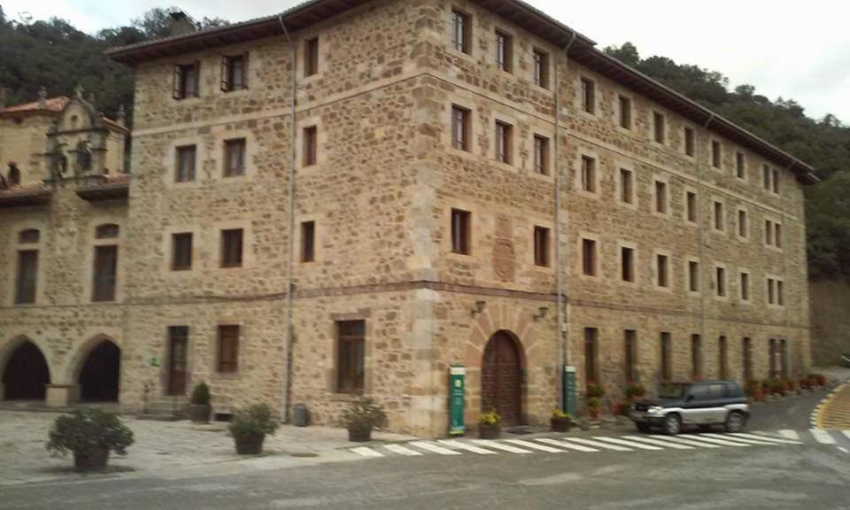 Apartamento Poco Trigo En Potes Esterno foto